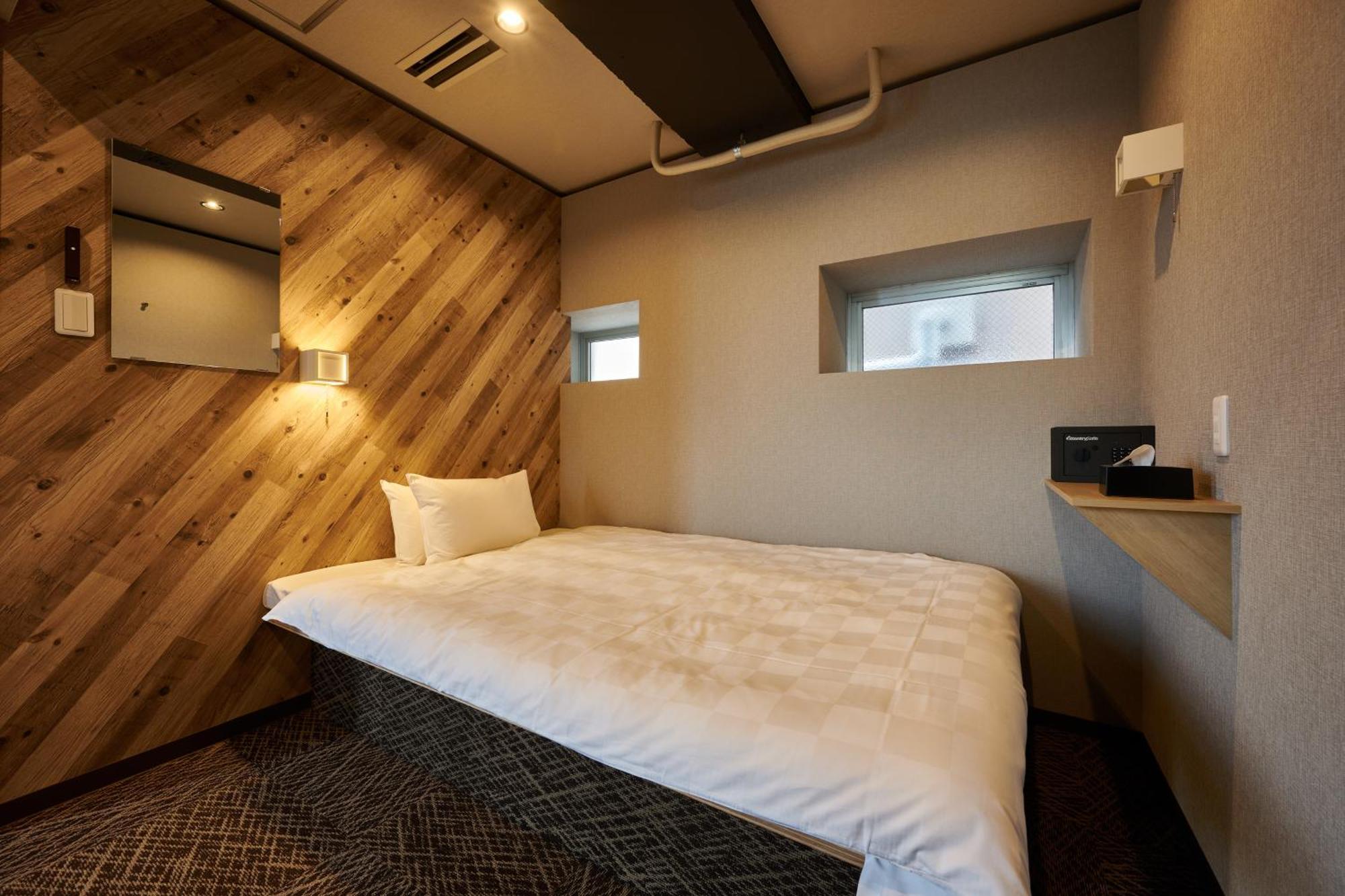 Capsule Hotel Continue Nijojokita 京都市 エクステリア 写真