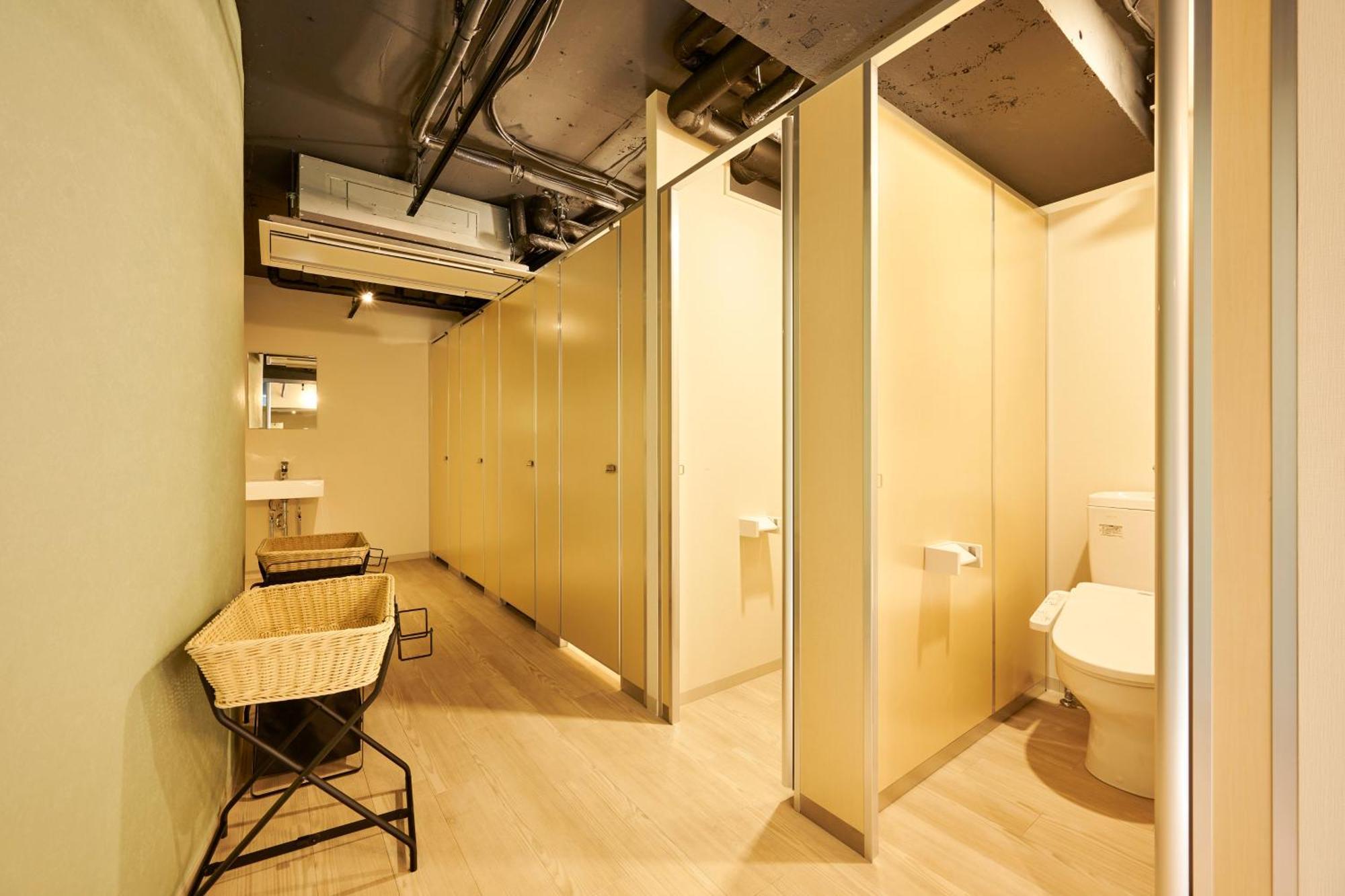 Capsule Hotel Continue Nijojokita 京都市 エクステリア 写真